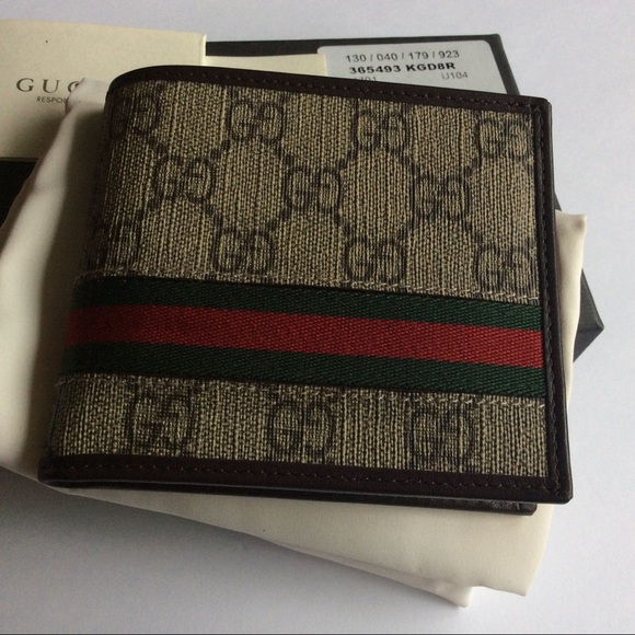 Gucci Other - Gucci GG supreme canvas signature wallet with coin